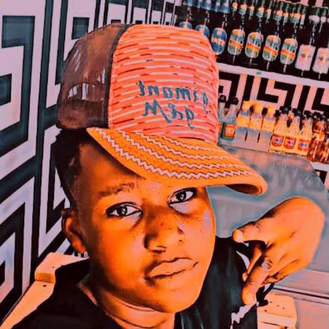 New sports Bluetooth i31 headset with long battery life and transparent generation for Android Apple. evaluates user icon